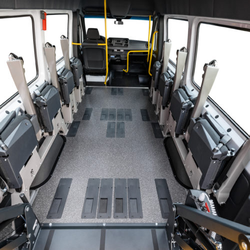 adaptacion en movilidad reducida de autobus privado