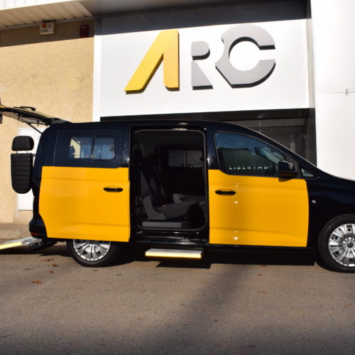 furgoneta adaptada per a persones amb mobilitat reduida